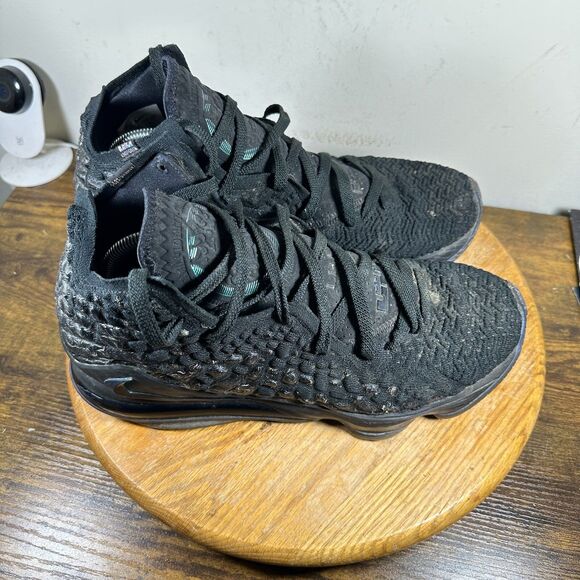 Nike LeBron XVII(17) Global Currency Black Mens Size 11 Shoes BQ3177-001 - Picture 1 of 9